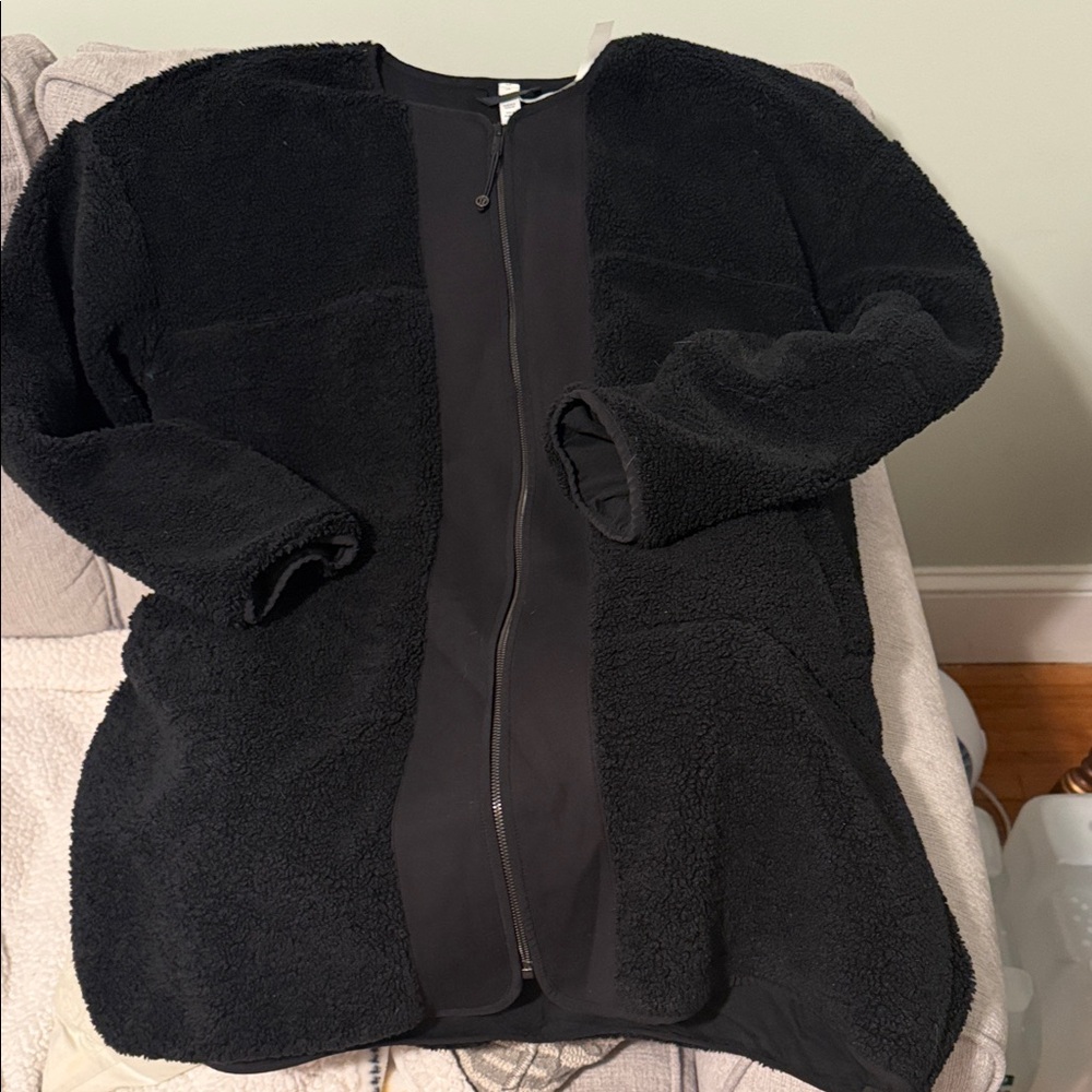lululemon athletica Black Teddy Jacket like new!